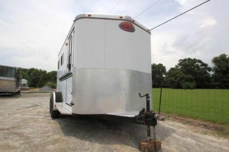 Pre-Owned 2003 Sundowner 2 Horse