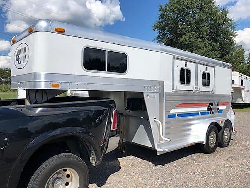 Pre-Owned 2004 4 Star gooseneck, slant load