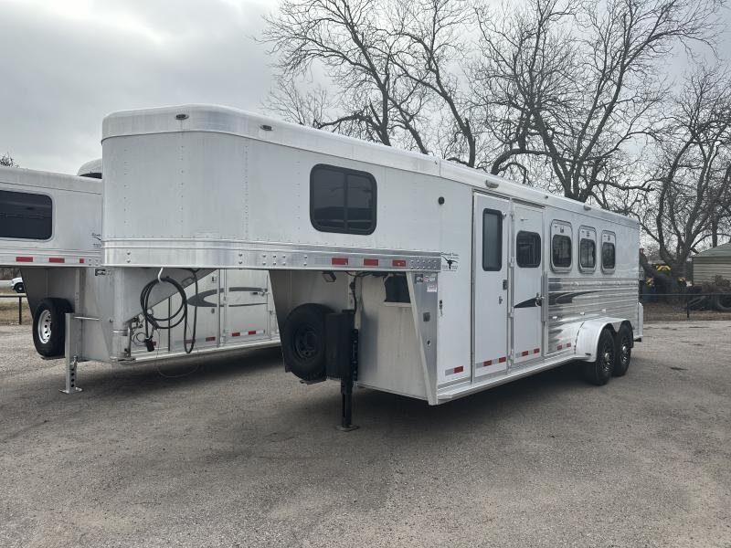 Pre-Owned 2004 Cherokee Trailers 4H GN Horse Trailer