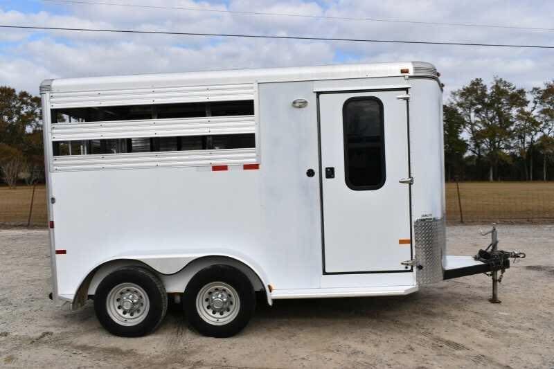 Pre-Owned 2005 Sundowner Sunlite 2 Horse Trailer