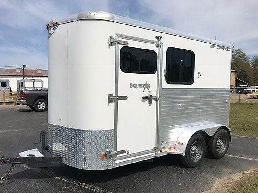 Pre-Owned 2010 Merhow 2 Horse Slant