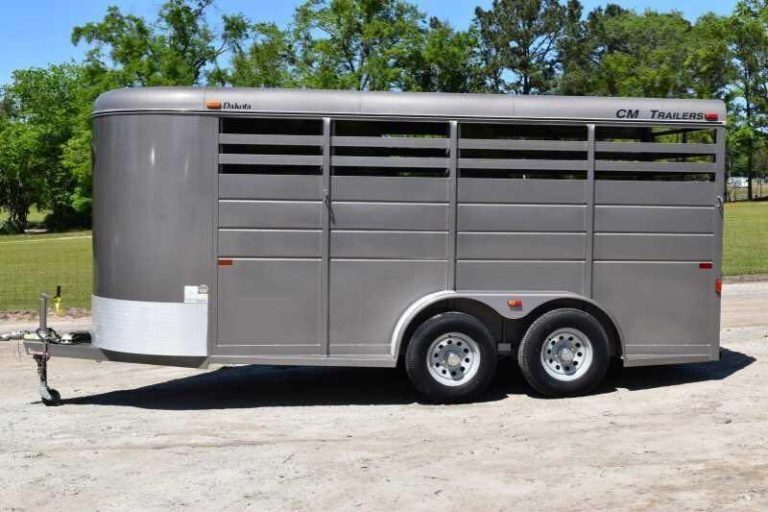 Pre-Owned 2017 CM 3HSLBP 3 Horse Trailer