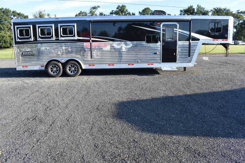 2020 Bison Laredo 3 Horse Trailer with 11′ Short Wall – Used