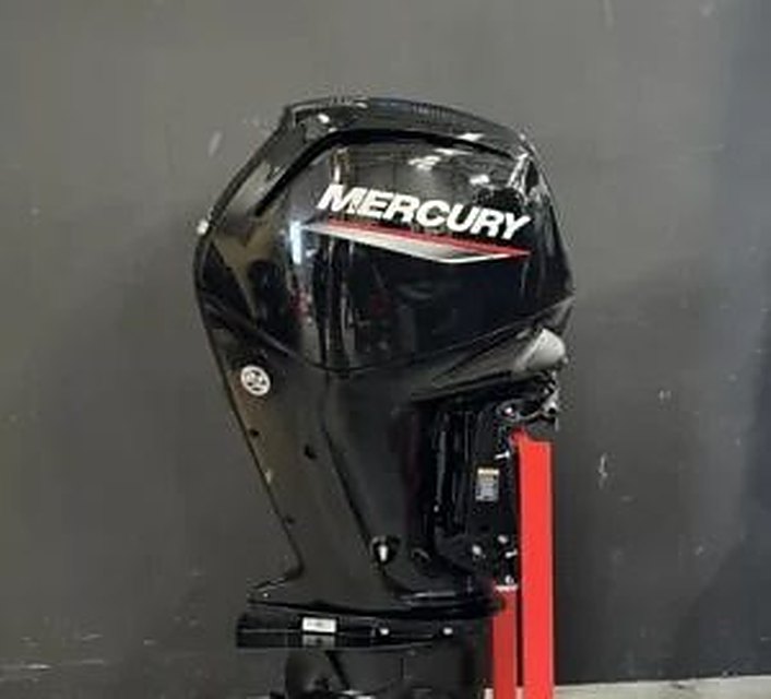 Pre-Owned Mercury 100 HP EFI Command Thrust ’22 Outboard Motor