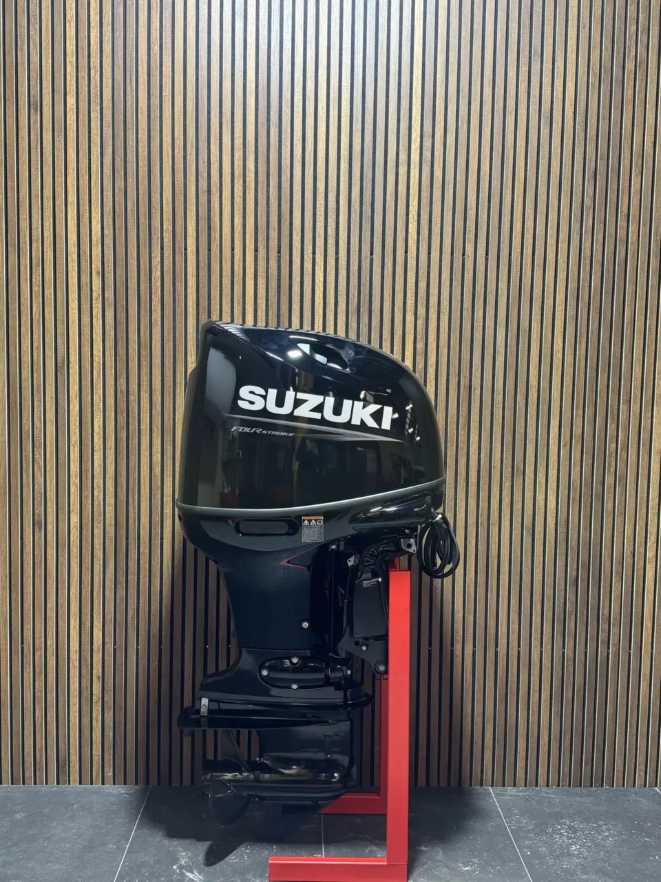 Pre-Owned Suzuki 140 HP EFI Marine Motor