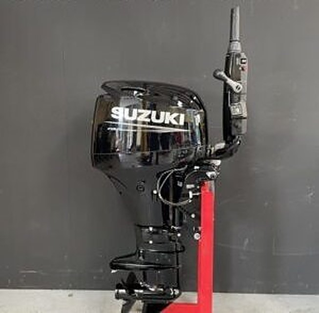 Pre-Owned Suzuki DF50 EFI 50 HP Outboard Motor