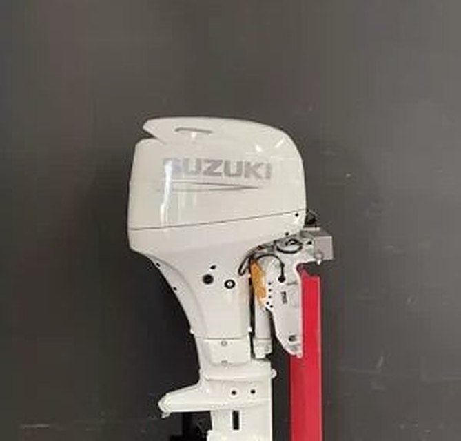 Pre-Owned Suzuki DF60 EFI 60 HP Outboard Motor