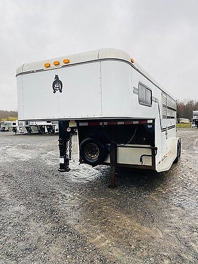 Pre-Owned 2006 Adam 3 horse stock combo