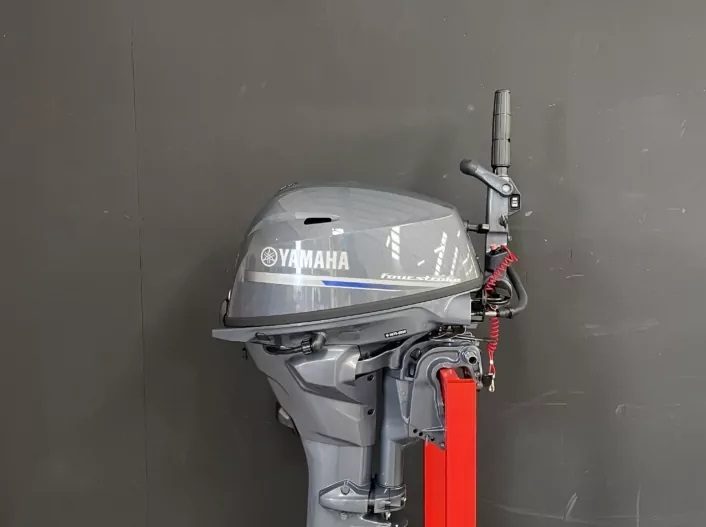 Pre-Owned Yamaha 25 HP EFI