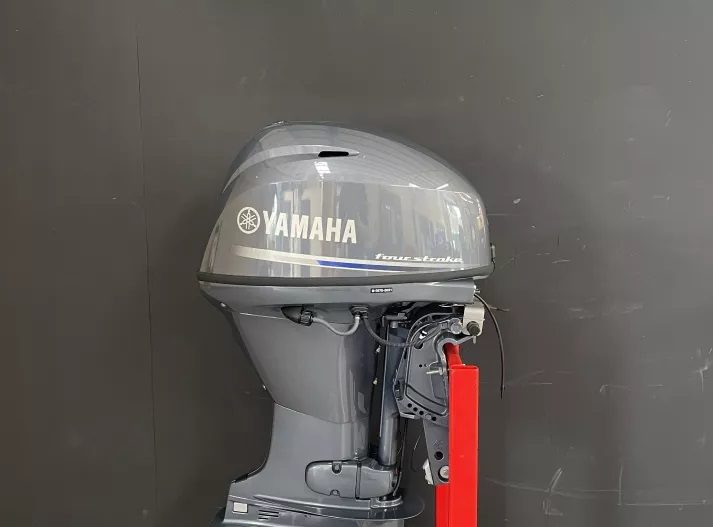 Pre-Owned Yamaha 40 HP EFI 4 Stroke Outboard